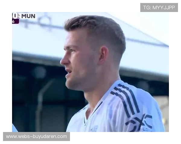 曼联结束英超三轮不胜，客场2-1逆转水晶宫