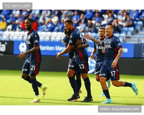 欧联杯四分之一决赛：西汉姆联主场1-1战平勒沃库森